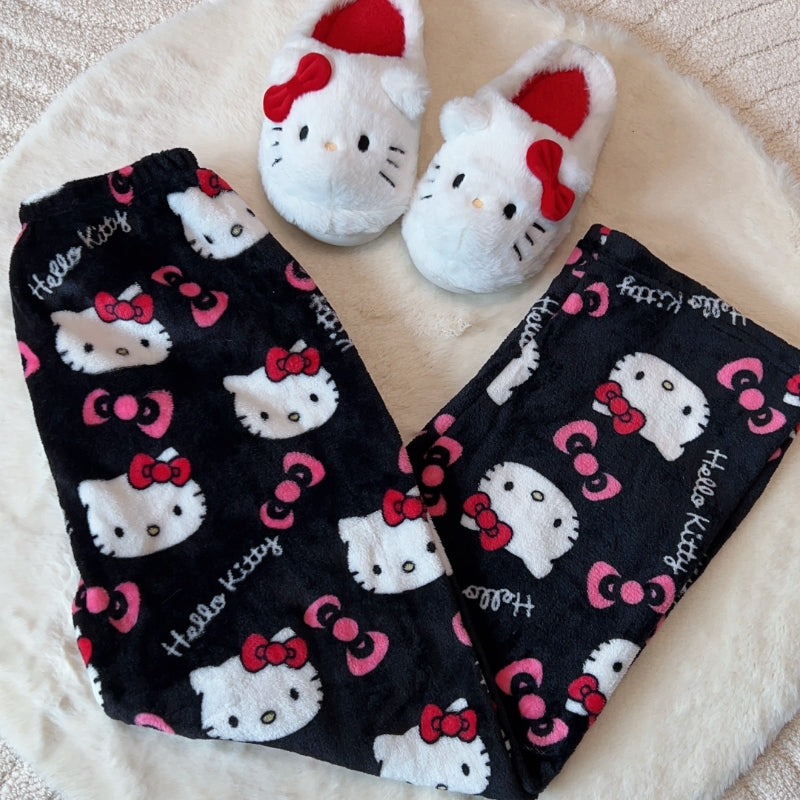 Hello Kitty Flannel Pant - Le pyjama viral de l'hiver 2024 💝